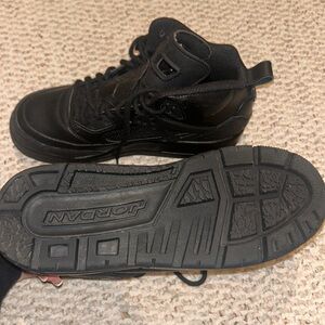 6 youth black jordan’s (never been worn)